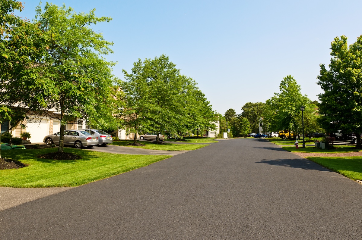 Read more about the article Protecting Your Driveway In The Summer