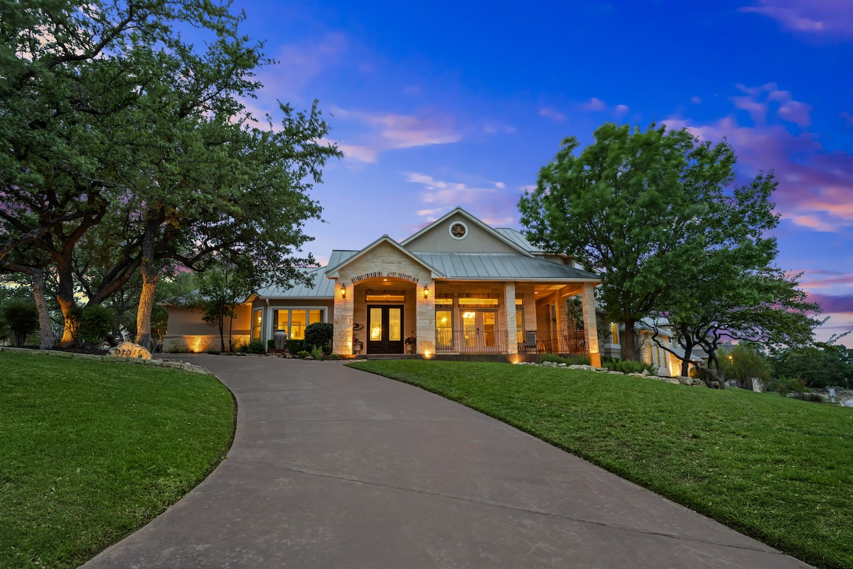 Read more about the article Driveway Sealing Summer Myths Debunked