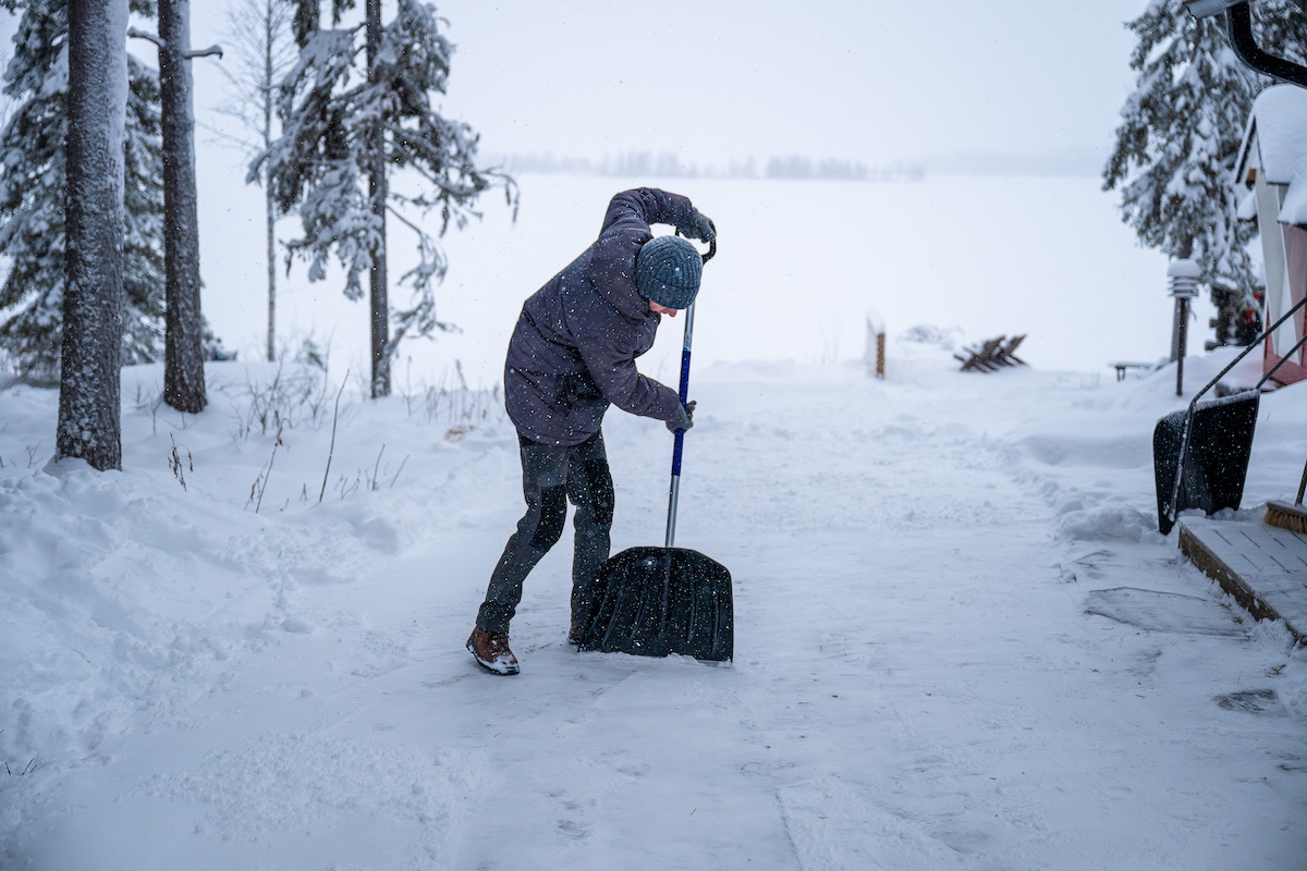 Read more about the article How to Prepare Your Driveway for a Snowstorm