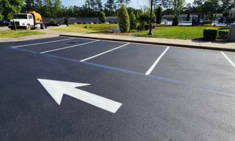 Read more about the article A Cracked Driveway Starts Long Before You Notice It